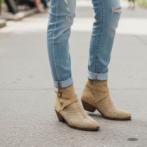 Free People Tan Venture Suede Ankle Boots Distressed Boho Booties Size 40 NWT
